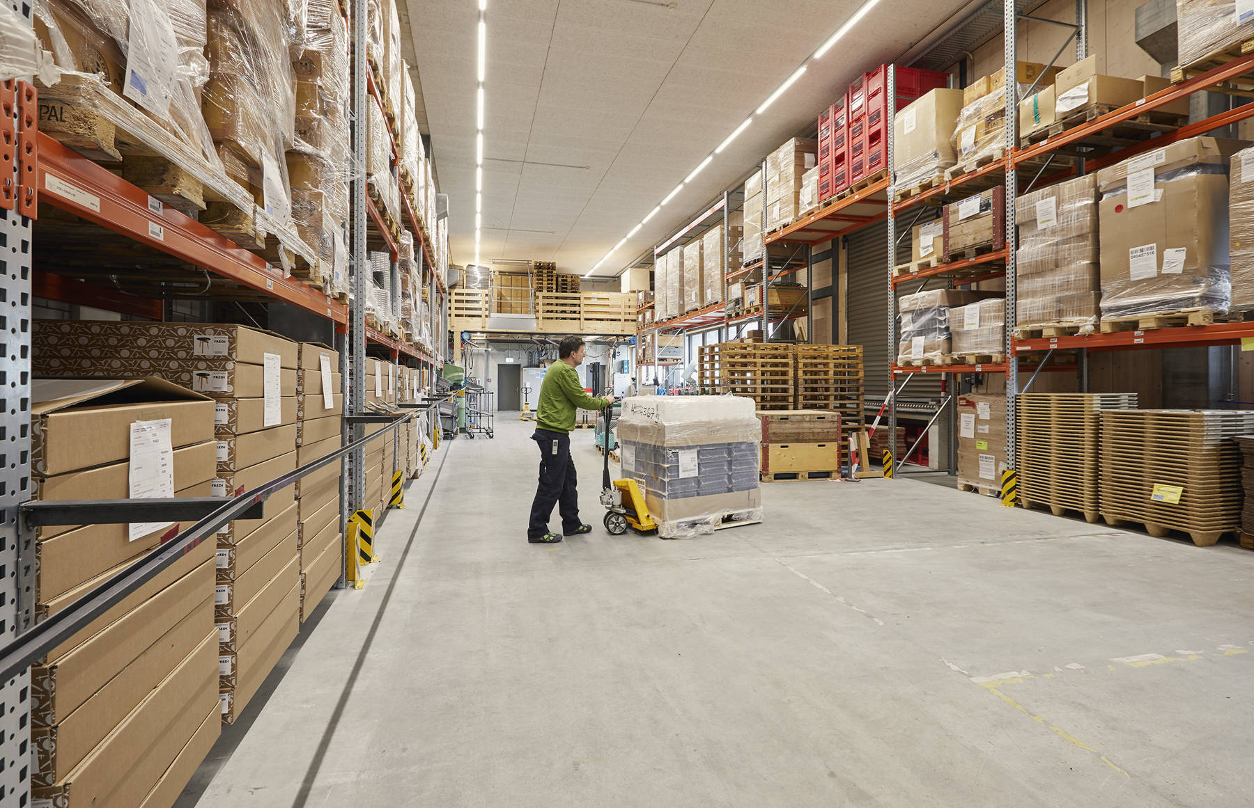 Lagern Sie Ihre Logistik-Prozesse aus – wir kümmern uns verlässlich darum.