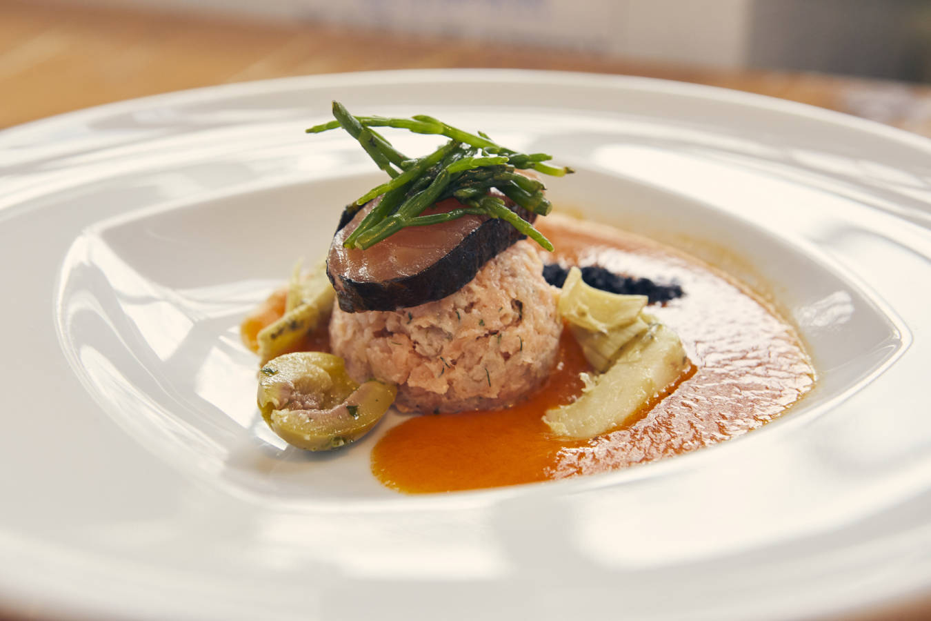 Gerne kümmern wir uns um das kulinarische Wohl, während Sie das Fest mit Ihren Gästen geniessen. Wir sind Ihr Cateringpartner für Bankette, Apéros, Brunch, Traueressen, Grillplausch, Firmenanlass, Hochzeiten, Familienfest, Taufe, Konfirmation, Geburtstagsfest, Vereinsanlass ab 50 Personen. Foto Stiftung TRANSfair Thun