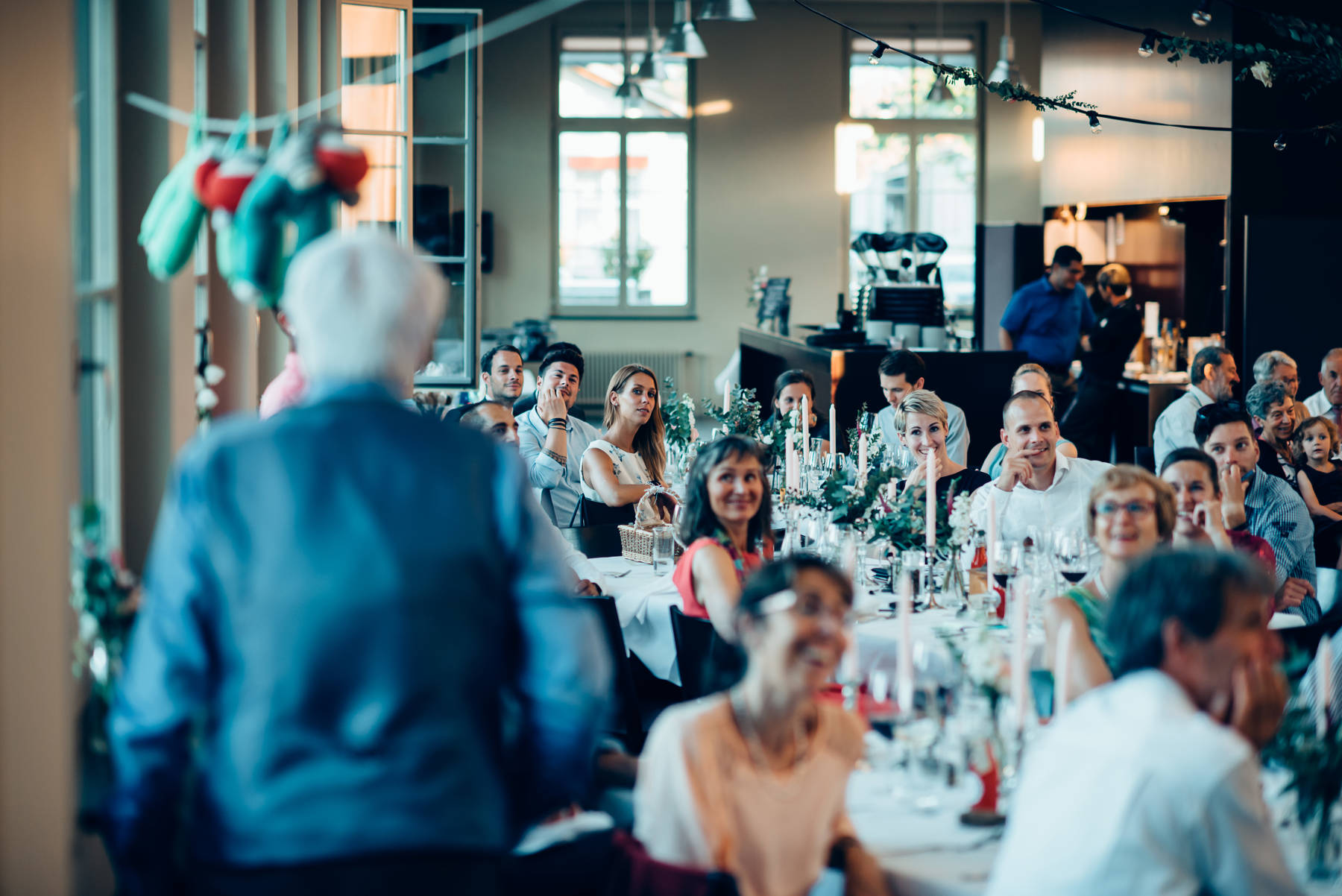 Feste feiern in den Lokalitäten bei TRANSfair. Wir haben die perfekte Lokalität für Ihren nächsten Anlass in Thun. Photographs-Nadine-Jayaraj