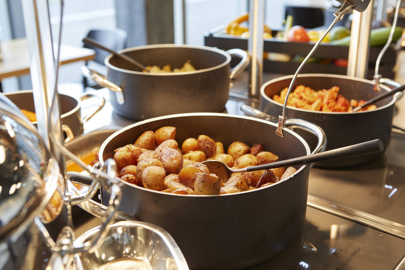 Möchten Sie gut, gesund und lecker zu Mittag essen? Dann sind Sie herzlich willkommen in den Gastronomiebetrieben von TRANSfair.